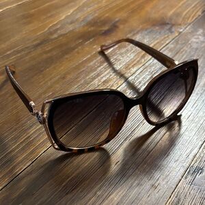 Jessica Simpson Tortoise Shell Sunglasses